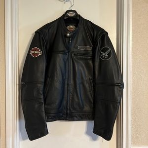Men’s large black Harley Davidson leather jacket